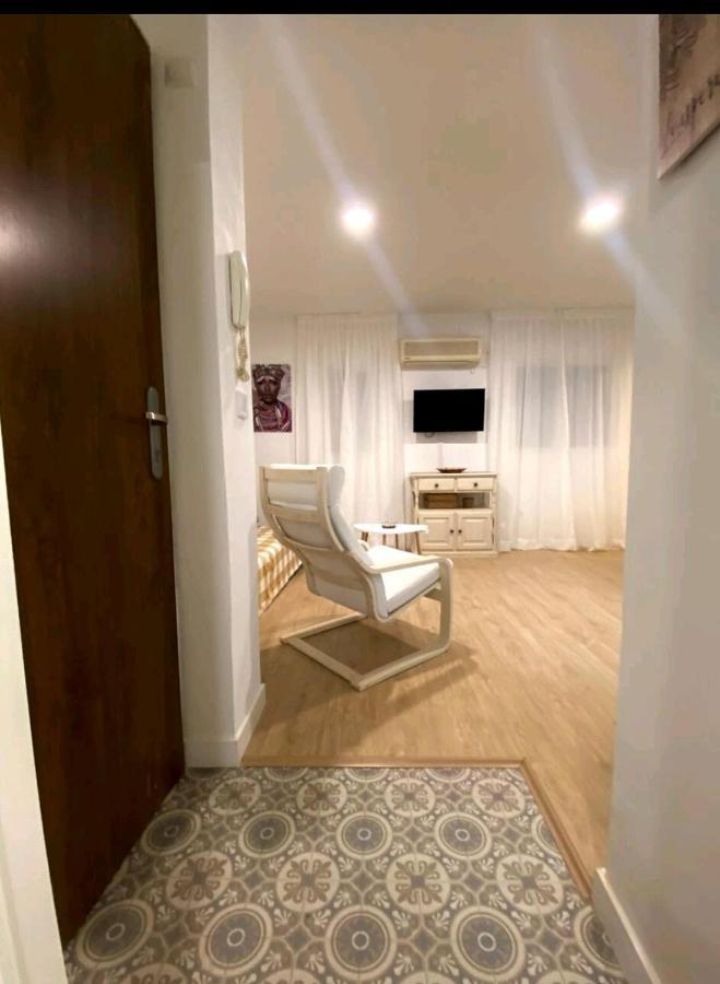 Apartamento Triana Apartment Seville Exterior photo